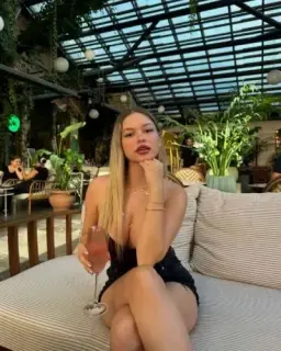 Derya — Karşıyaka Vip Escort escort ilanı